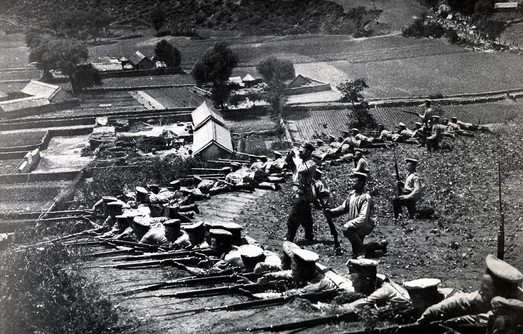 In the Russian Trenches During the Fighting at Taling page 176, A Photographic Record of the Russo-Japanese War, Edited by James H. Hare 1905, PF Collier & Son, New York