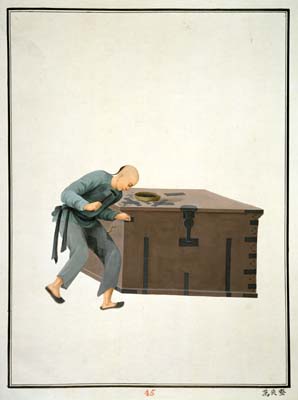 cwW_E83895_46_TrunkMaker