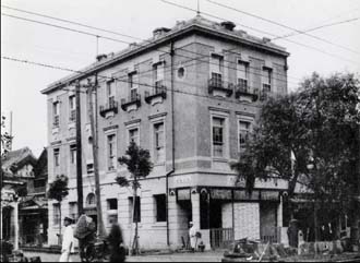 sh04_1918-21_020_CosStore
